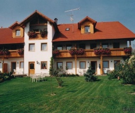 Appartementhaus "Haflinger Hof"
