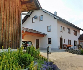 Cozy Apartment in Gleissenberg Bavaria near Forest
