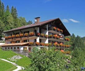 Landhaus Sonnenbichl Mittenwald