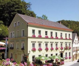 Gasthof & Hotel Goldener Hirsch
